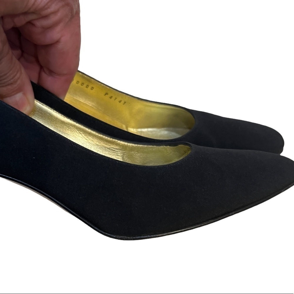 Bruno Magli Vintage Pumps Black Matte Fabric & Unique Heel Italian Sz 7 N - Picture 5 of 12